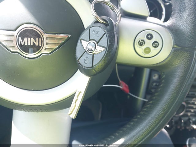 2006 MINI COOPER S WMWRE33576TG99734 Photo 10