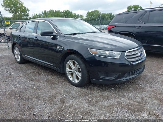 2018 1FAHP2D88JG101117 main image
