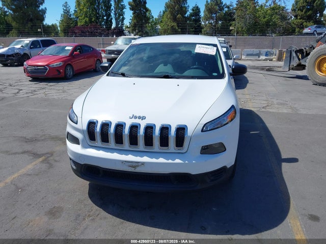 1C4PJLAB4EW104296 Jeep Cherokee