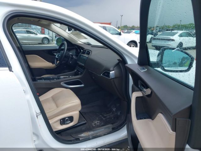 2020 JAGUAR F-PACE SADCK2FX5LA631076 Photo 4
