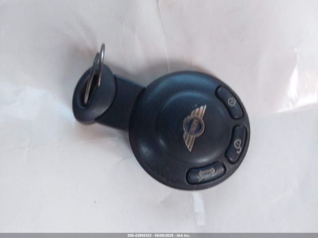 2010 MINI COOPER S WMWMF7C52ATZ70834 Photo 10