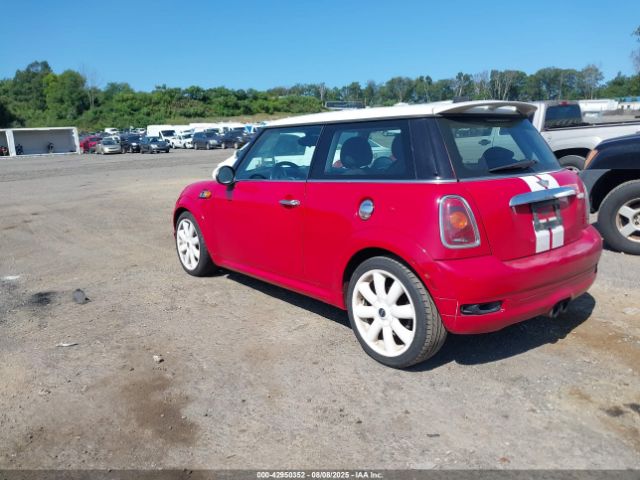 2010 MINI COOPER S WMWMF7C52ATZ70834 Photo 2