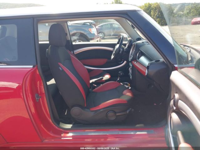 2010 MINI COOPER S WMWMF7C52ATZ70834 Photo 4