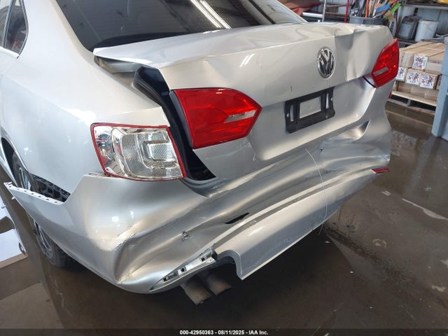 3VWD07AJ9EM433612 Volkswagen 2014