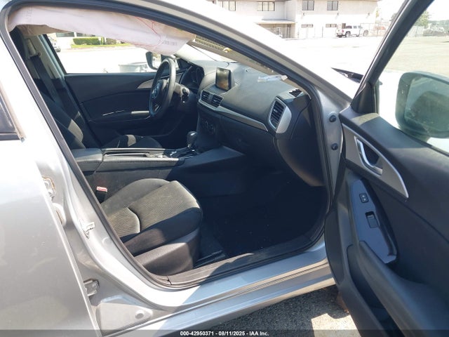 3MZBN1K7XHM156255 Mazda pe