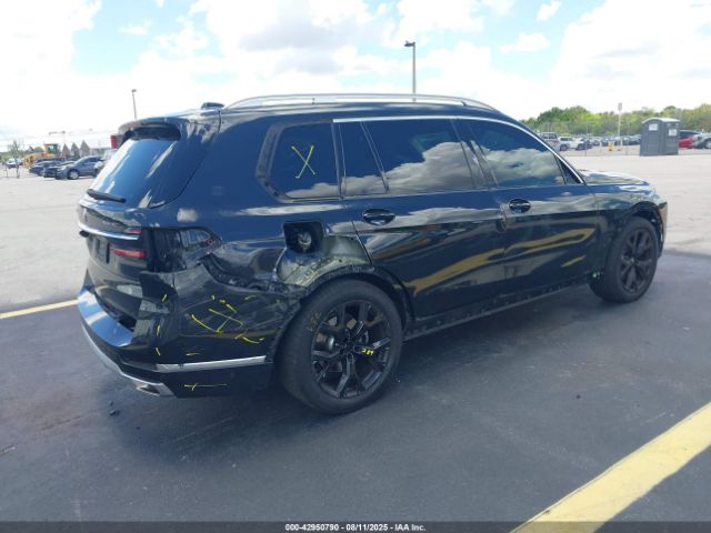 2023 BMW X7 5UX23EM04P9R27689 Photo 3