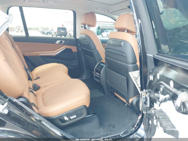 2023 BMW X7 5UX23EM04P9R27689 Photo 7
