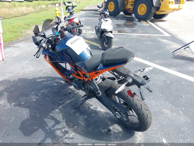 KTM Rc 2024 MD2JYJ402RN209845 Image 3