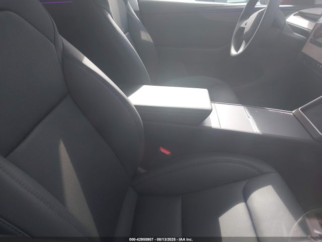 2026 TESLA MODEL Y 7SAYGDEE4TA406797 Photo 4