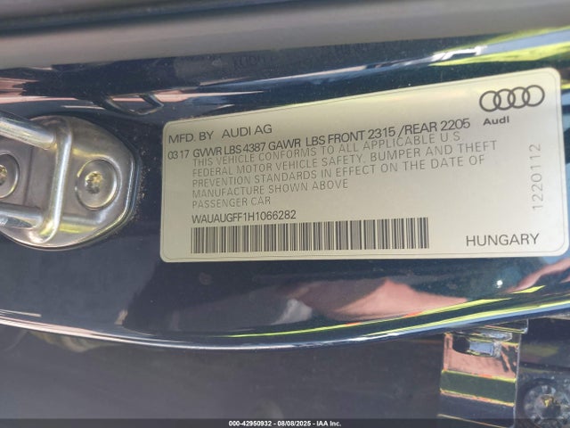 2017 AUDI A3 WAUAUGFF1H1066282 Photo 8