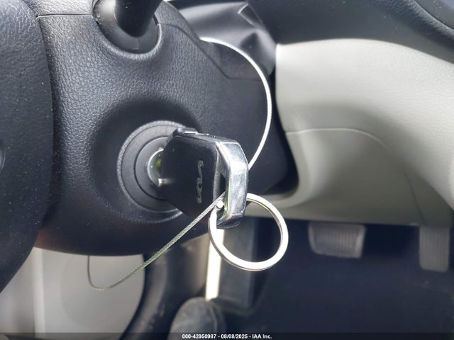 KNDJ23AU6P7872265 KIA mpi nu