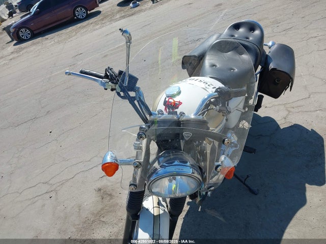 SMT910K17GT728838 Triumph Motorcycle 2016