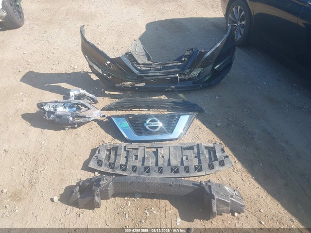 Nissan Rogue 2017 KNMAT2MVXHP561659 Image 12