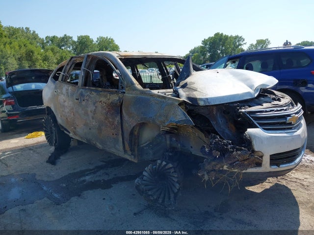 42951085 :رقم المزاد ، 1GNKRHKDXHJ116364 vin ، 2017 Chevrolet Traverse 2lt مزاد بيع