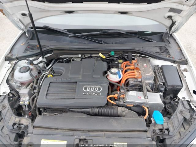 2018 AUDI A3 E-TRON WAUUPBFF7JA082516 Photo 9
