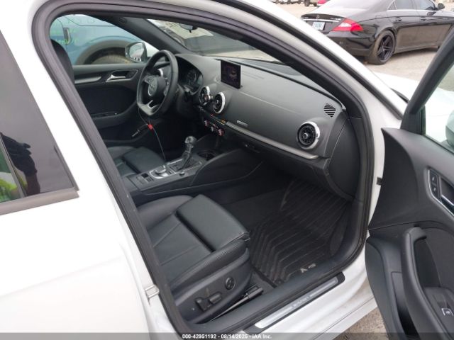 2018 AUDI A3 E-TRON WAUUPBFF7JA082516 Photo 4