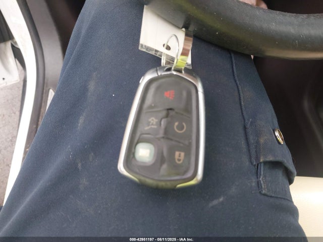 2017 CADILLAC XT5 1GYKNARS1HZ138586 Photo 10