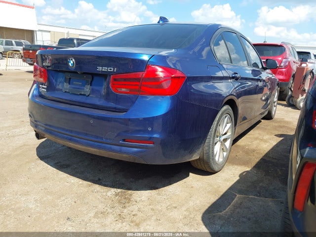 2018 BMW 320I WBA8E5G59JNU45857 Photo 3