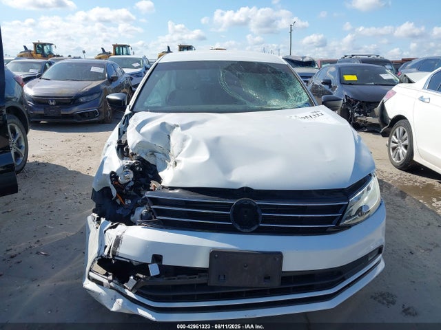 3VWD17AJ3HM283272 Volkswagen 1.8 tsi