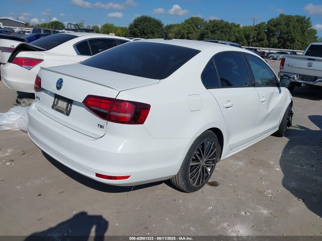 3VWD17AJ3HM283272 Volkswagen 1.8 tsi
