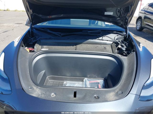 2024 TESLA MODEL Y 7SAYGDEE5RF016223 Photo 9