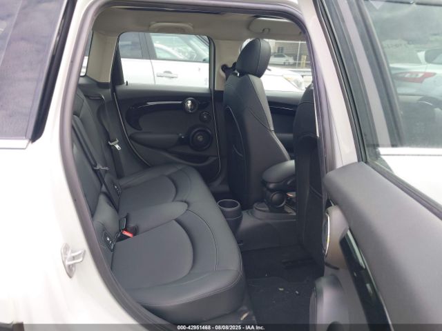 2021 MINI HARDTOP WMWXU9C00M2N78772 Photo 7