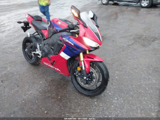 2024 HONDA CBR1000 JH2SC775XRK700188