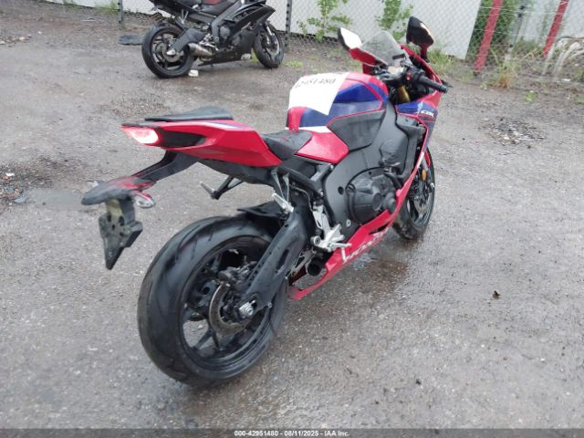 2024 HONDA CBR1000 JH2SC775XRK700188 Photo 3