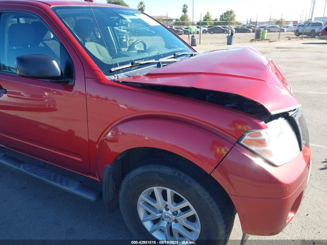 1N6AD0ER4HN739335 Nissan 2017