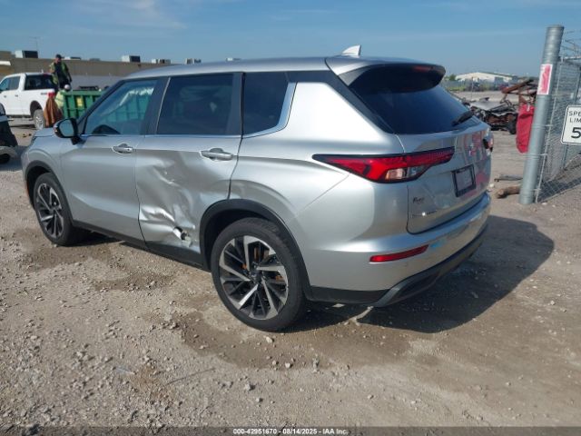 2022 MITSUBISHI OUTLANDER JA4J4TA81NZ019281 Photo 2