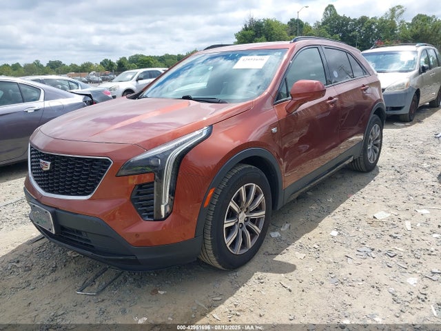 2019 CADILLAC XT4 1GYFZFR4XKF127082 Photo 1