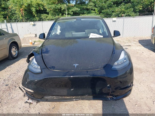 5YJYGDEE9MF185862 Tesla Model Y