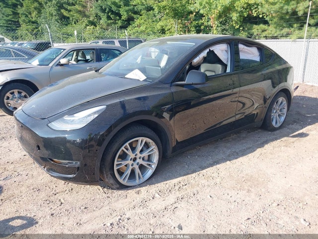 2021 TESLA MODEL Y 5YJYGDEE9MF185862 Photo 1
