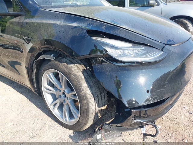 2021 TESLA MODEL Y 5YJYGDEE9MF185862 Photo 5