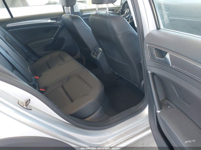 3VWH17AU2HM526887 Volkswagen 1.8 tsi