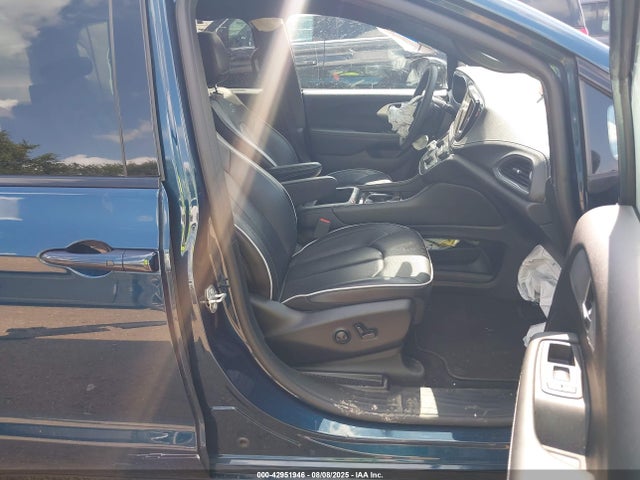 Chrysler Pacifica 2025 2C4RC1GG0SR522062 Image 5