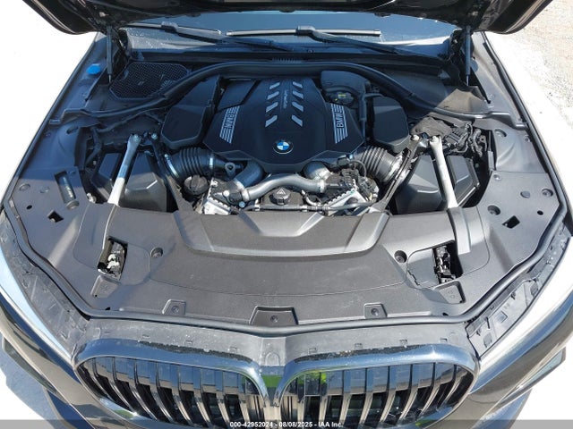 WBA7U2C02MCF45681 BMW 750i