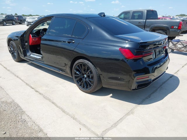 WBA7U2C02MCF45681 BMW 750i