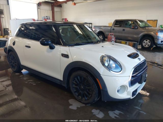 2017 MINI HARDTOP WMWXP7C3XH3C61932 Photo 0