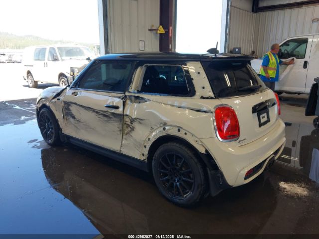 2017 MINI HARDTOP WMWXP7C3XH3C61932 Photo 2