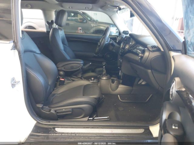 2017 MINI HARDTOP WMWXP7C3XH3C61932 Photo 4