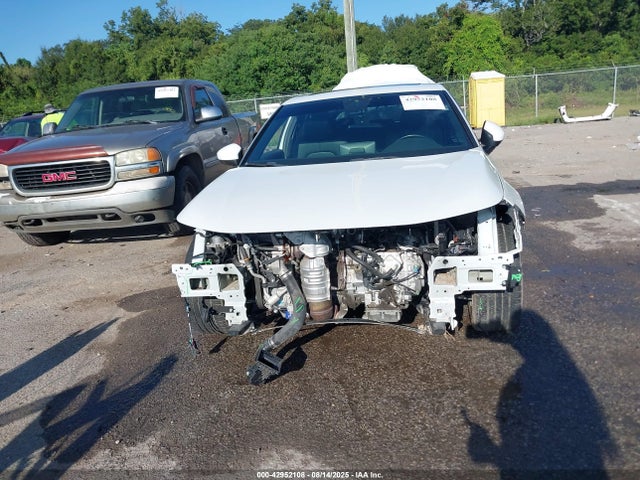 Honda l15b7 2022 19XFL1H81NE013212 Image 13