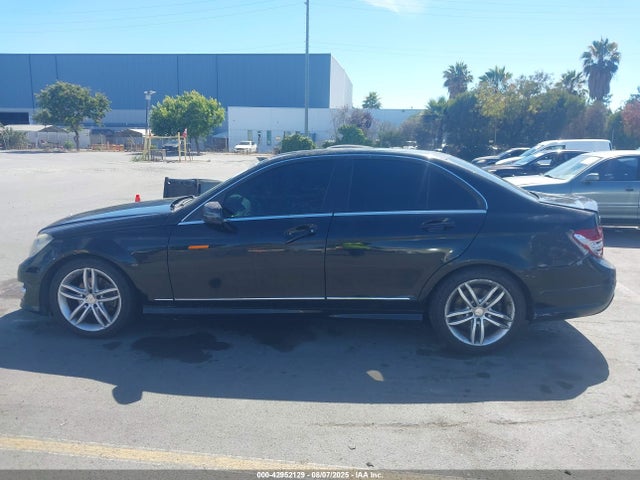 Mercedes-Benz 2014 2014 WDDGF4HB6ER305022 Image 15