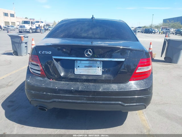 Mercedes-Benz 2014 2014 WDDGF4HB6ER305022 Image 17