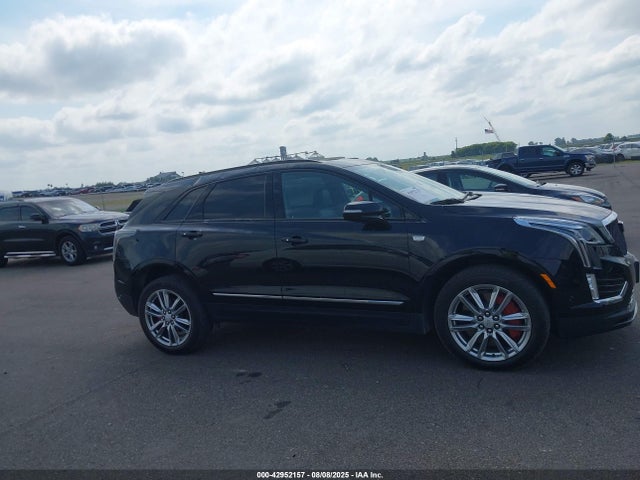 1GYKNGRS9PZ166573 Cadillac lgx