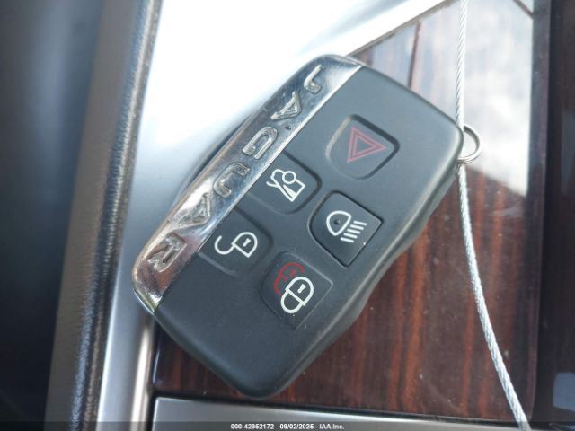 2014 JAGUAR XF SAJXJ0EF8E8U11441 Photo 10