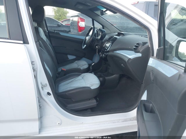 Chevrolet en0 2015 KL8CK6S01FC819011 Image 5