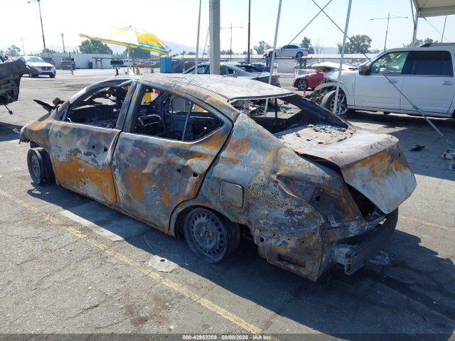 Nissan 2017 2017 3N1CN7AP7HL811475 Image 3