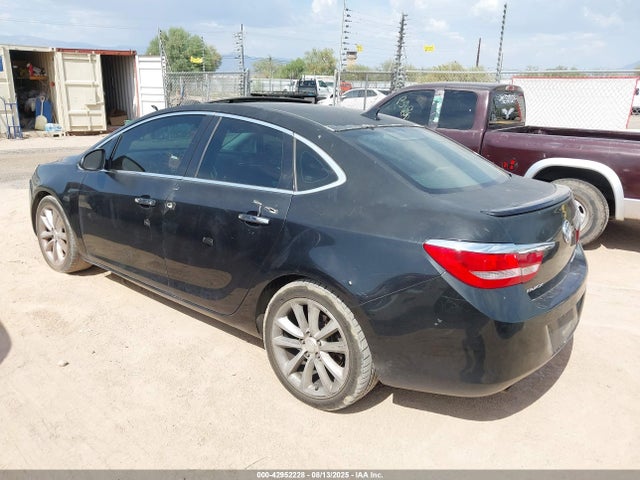 Buick Lhu 2014 1G4PT5SV2E4110345 Image 3