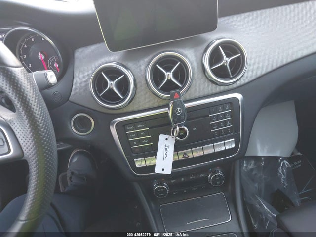 WDCTG4GB2KU005696 Mercedes-Benz 270
